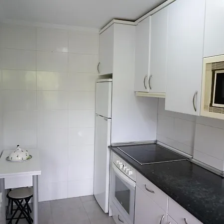 House With 2 Bedrooms In Cudon With Enclosed Garden 3 Km From The Beach * Мьенго